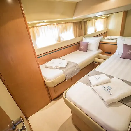 Astypalea Vip Yachting ספינת מלון Astypálaia