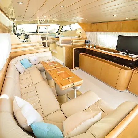 Astypalea Vip Yachting ספינת מלון Astypálaia